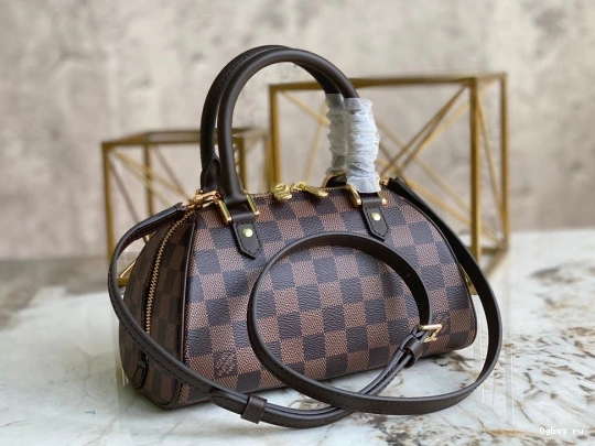 VINTAGE BAG LOUIS VUITTON 0812